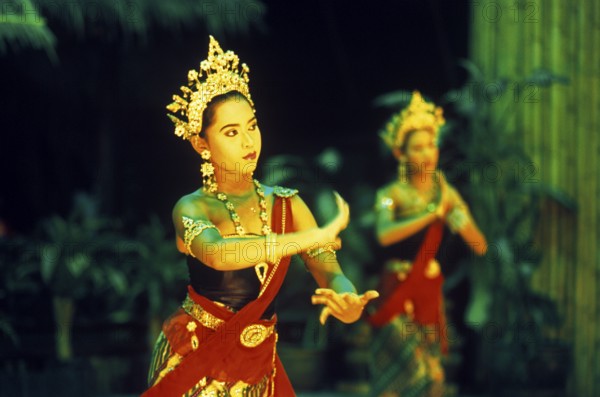 Traditional dance, Ko Phuket, Thailand, December 2002, vintage, retro, old, historical