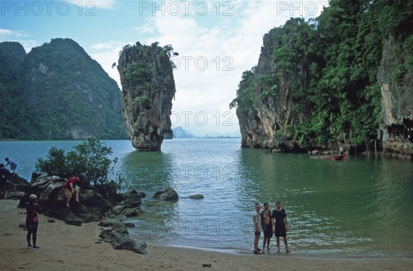 Tourists, James Bond rocks, James Bond island, two years in front of the tsunami, Phangnga Bay, Ko Phuket, Thailand, December 2002, vintage, retro, old, historic
