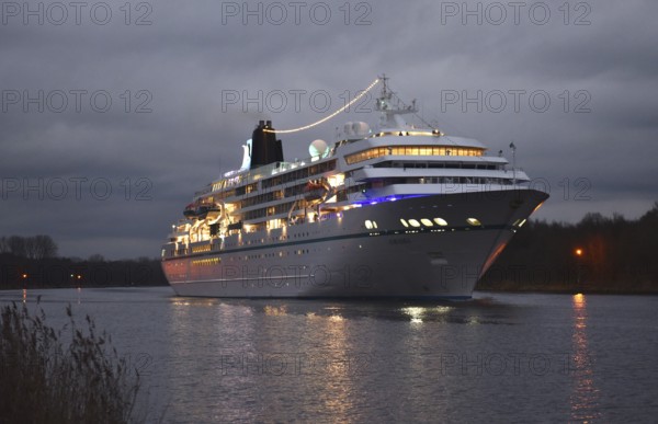 Cruise ship AMADEA sails in front of sunrise in the Kiel Canal, NOK, Kiel Canal, Kiel Canal, Schleswig-Holstein, Germany