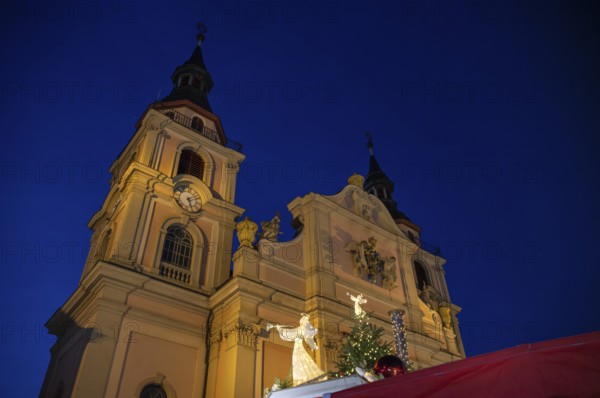 Protestant City Church, angel figure, angel motif, baroque Christmas market, blue hour, dusk, Ludwigsburg, Baden-Württemberg, Germany