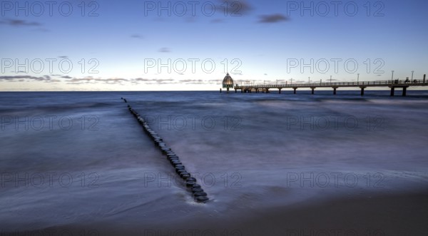 Groes and pier with diving gondola, panorama, long exposure, evening light, Zingst, Fischland-Darß-Zingst, Western Pomerania Lagoon Area National Park, Mecklenburg-Western Pomerania, Germany
