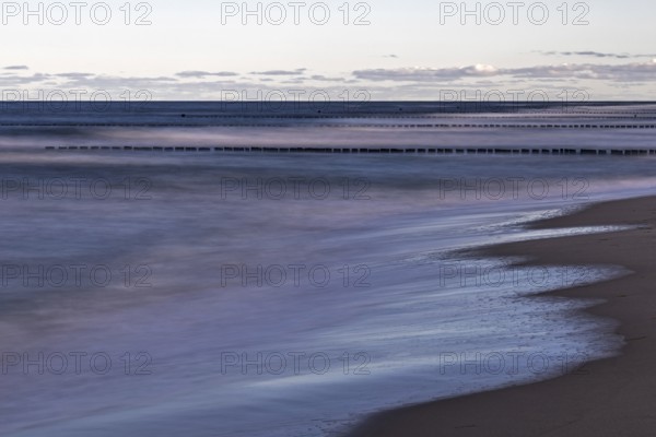 Grooves in the sea, long exposure, Zingst, Fischland-Darß-Zingst, Western Pomerania Lagoon Area National Park, Mecklenburg-Western Pomerania, Germany