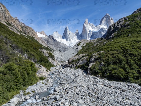 Epic panorama, rocky mountain landscape, glacier and summit of Monte Fitz Roy in the background, Los Glaciares National Park, Patagonia, Santa Cruz Province, Argentina