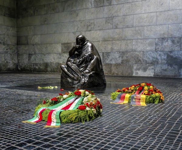 Wreath laying, Neue Wache, Central Memorial of the Federal Republic of Germany for the Victims of War and Tyrancy, Unter den Linden, Berlin, Germany