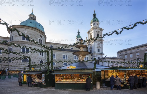 Advent season, Salzburg Christindlmarkt am Dom and Residenzplatz, Salzburg, Austria