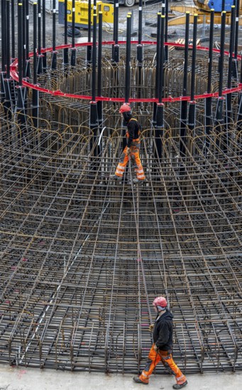 Assembly of reinforcing steel for the reinforced concrete foundation of a wind turbine, a mesh of rebar and rebar mesh, over 100 tons of reinforcing steel were used, the wind turbine will have a hub height of 160 meters, part of a new wind farm in Sauerland, near Balve, North Rhine-Westphalia, Germany