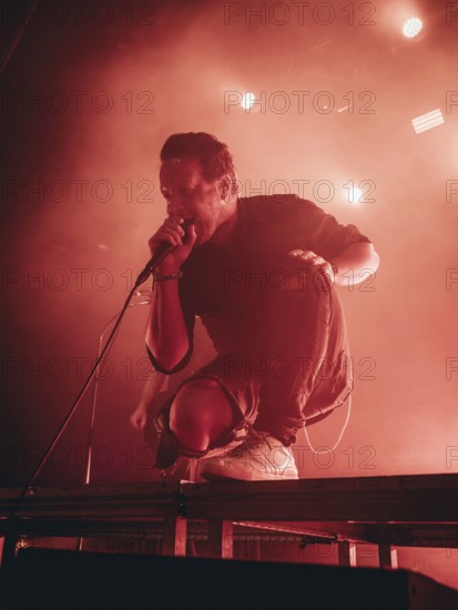 Singer Christoph von Freydorf from Emil Bulls live on X-Mas Bash Tour 2025 at Huxley's New World in Berlin on 05.12.2025