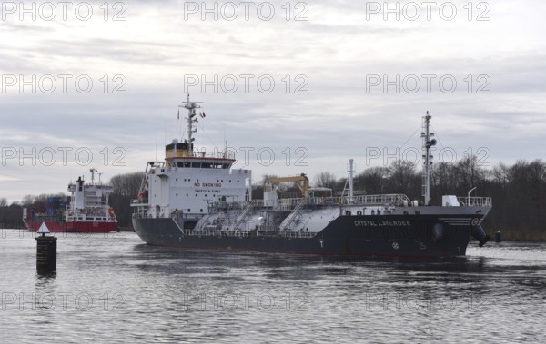 LNG tanker CRYSTAL LAVENDER sails in the Kiel Canal, NOK, Kiel Canal, Kiel Canal, Schleswig-Holstein, Germany