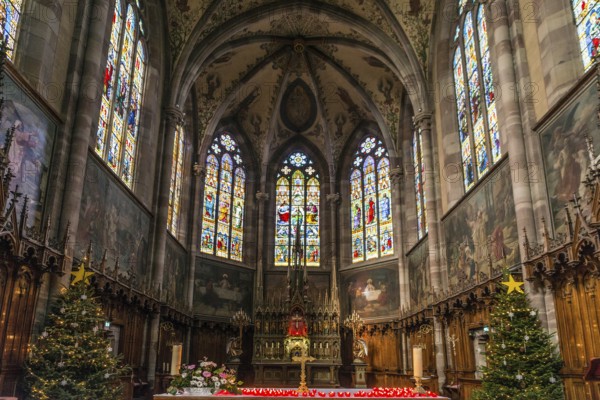 Interior view, Church of St. Peter and Paul, Obernai, Alsace, Bas-Rhin Department, France
