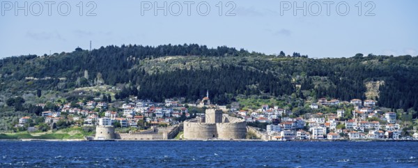 A fortified coastal town with wooded hills and direct sea views, Kilitbahir Castle and Kilitbahir, Gallipoli Peninsula, Çanakkale Province, Çanakkale, Turkey