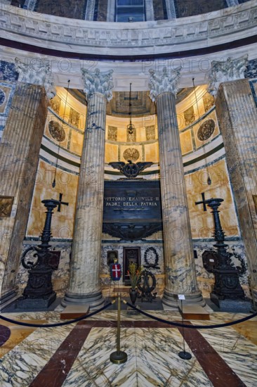 Tomb tomb of King Vittorio Emanuele II of Italy with memorial plaque and inscription Padre della Patria Father of the Fatherland of the Fatherland in ancient Roman temple Pantheon di of Agrippa today church Basilica of Santa Maria ad Martyres, Rome, Lazio, Italy