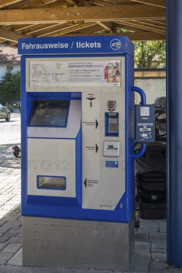 Ticket vending machine, tickets, Bayerische Regiobahn, BRB, Schliersee railway station, Upper Bavaria, Bavaria, Germany