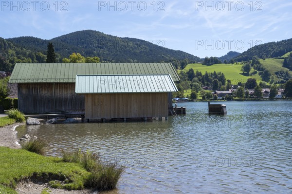 Bootshaus am Ufer des Schliersee, Ort Schliersee, Upper Bavaria, Bavaria, Germany