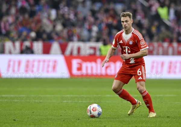 Joshua Kimmich FC Bayern Munich FCB (06) Action at the Allianz Arena Ball, Munich, Bayern, Germany