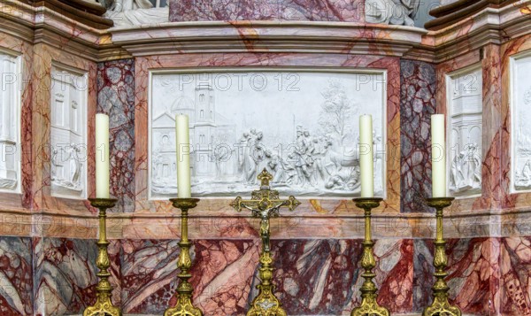 Interior photos in St. Salvator Cathedral in Fulda, officially High Cathedral in Fulda, center of the Fulda Baroque Quarter and landmark of the city, Fulda, Hesse, Germany