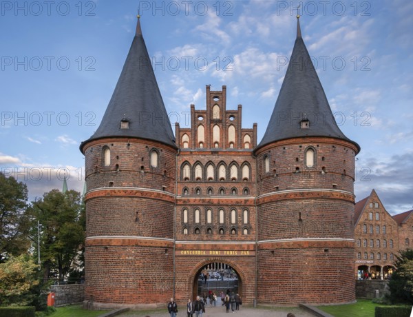 Holstentor, historic city gate from 1478, Holstentorplatz, Hanseatic City of Lübeck, Schleswig-Holstein, Germany