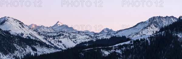 Summit of Grossglockner at sunset in winter, Hochbrixen, Brixen im Thale, Tyrol, Austria