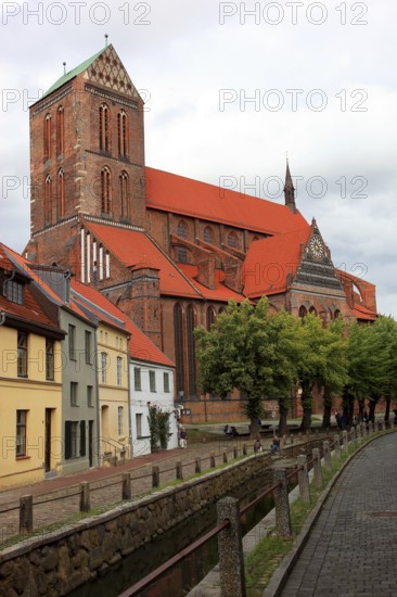 St. Nicholas Church, important building of North German brick Gothic and part of the UNESCO World Heritage Site, Wismar, Northwest Mecklenburg district, Mecklenburg-Western Pomerania, Germany