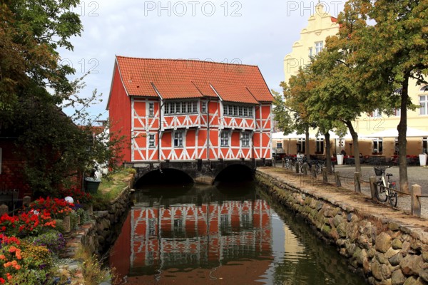 Vaulted, heritage-protected half-timbered house in Runde Grube 4 in the Hanseatic City of Wismar, Northwest Mecklenburg District, Mecklenburg-Western Pomerania, Germany