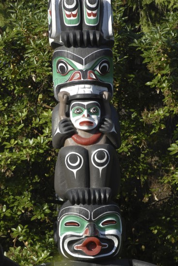 Totem, Totem Pole, Stanley Park, Vancouver, British Columbia, Canada