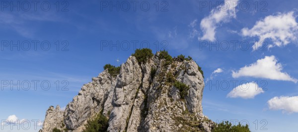 Summit cross am Scharfen, Postalm, Osterhorn Group, Salzkammergut, Province of Salzburg, Austria