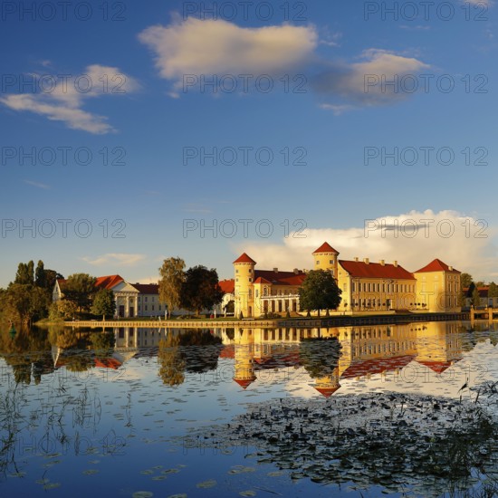Rheinsberg Castle, lakeside with Lake Grienerick, Ostprignitz-Ruppin district, prime example of Friederician Rococo, Brandenburg, Germany