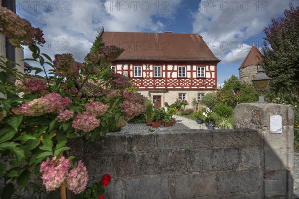 Fortified church rectory, built in 1700, Hannberg, Middle Franconia, Bavaria, Germany