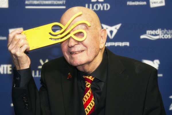 Lutz Mackensy - Award winner The Voice, DEUTSCHER SCHAUSPIELPREIS 2025, Red Carpet at PULLMAN BERLIN SCHWEIZERHOF, Berlin, 09.10.2025