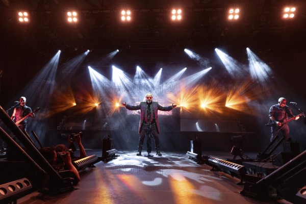 Martin Engler, Singer, Mono Inc., Dark-Rock Band, D, live on Live 2025 Tour at Columbiahalle Berlin on 10 October 2025