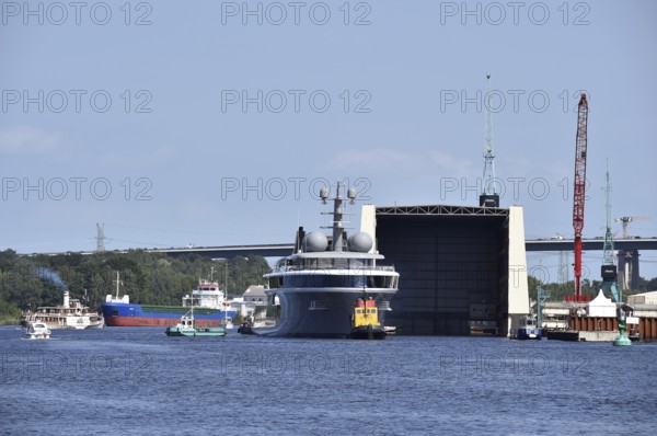 Superyacht COSMOS is undocked from the Lürssen shipyard, Kiel Canal, Kiel Canal, Kiel Canal, Rendsburg, Schleswig-Holstein, Germany