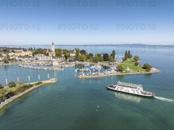 Harbour area, ferry port, marina, marina of Romanshorn with Seepark and the incoming ferry MF Friedrichshafen, ferry connection Romanshorn, Friedrichshafen, aerial view, Lake Constance, Canton Thurgau, Switzerland