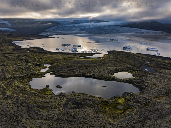 Icebergs, ice floes, glacial lake, glacier, summer, evening mood, aerial view, Fjallsjökull, Vatnajökull National Park, Iceland