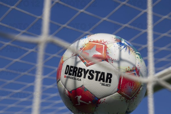 Close-up of the 2025/26 Bundesliga match ball (symbolic image)