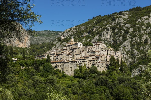 Picturesque medieval mountain village, Peillon, near Monaco, Cote d'Azur, Alpes-Maritimes, Provence-Alpes-Cote-d'Azur, South of France, France