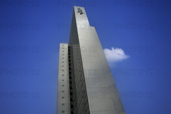 Dreischeibenhaus, Dreischeibenhochhaus, architect Helmut Hentrich, 94 metre high office and administration building, Düsseldorf, North Rhine-Westphalia, Germany