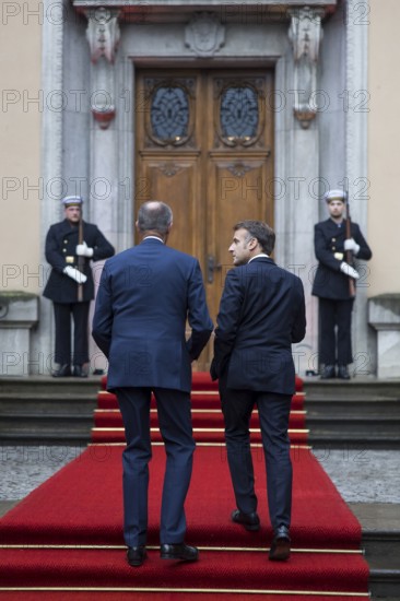 Friedrich Merz (CDU, Federal Chancellor) and Emmanuel Macron (President of the French Republic) arriving in front of Villa Borsig in Berlin on 23 July 2025