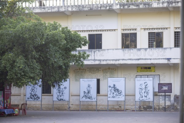Memorial to the victims of the Khmer Rouge regime, Wat Thmei, Siem Reap, Cambodia