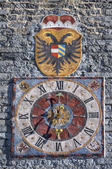 Colourful tower clock with coat of arms, Zwölferturm, historic old town, Sterzing, South Tyrol, Italy