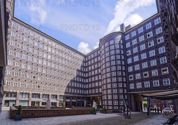 The Sprinkenhof is one of the office buildings constructed in Hamburg's city centre at the beginning of the 20th century. Springeltwiete leads through the inner courtyard of the building. The Kontorhaus district was listed as a UNESCO World Heritage Site in 2015. Hamburg, Germany