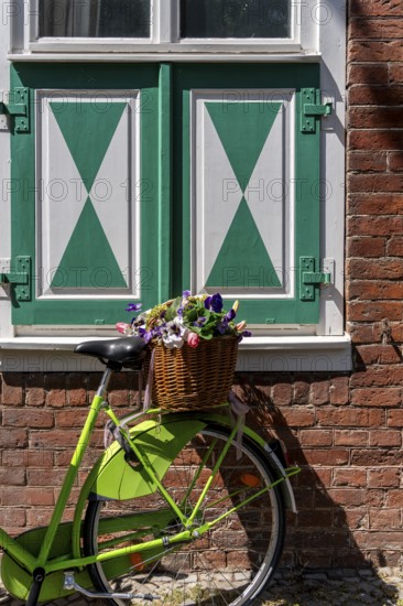 Detail photo, Houses in the Holländerviertel, Old Town of Potsdam, Brandenburg, Germany