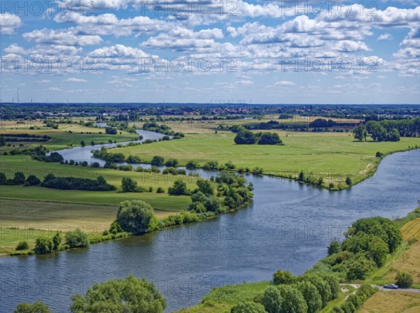 The Aller flows into the Weser at Verden. Aerial view, looking upstream, with the Aller on the left and the Weser on the right. Verden, Lower Saxony, Germany