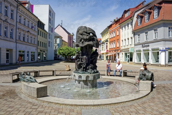 Boot fountain by sculptor Vinzenz Wanitschke at Döbeln's Niedermarkt, Old Town, Döbeln, Saxony, Germany