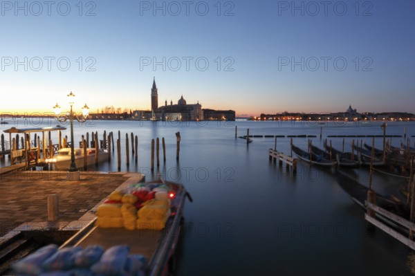 View from the Ponte della Paglia to the Isola di San Giorgio with San Giorgio Maggiore, Venice, Veneto, Italy