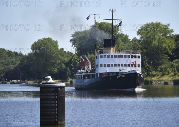 Oldtimer steam, icebreaker STETTIN travelling through the Kiel Canal, Kiel Canal, NOK, Schleswig-Holstein, Germany