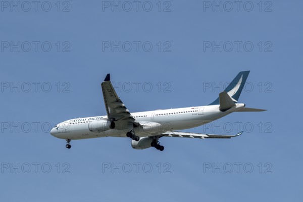 Aircraft Cathay Pacific, B-LAZ, Airbus A330-300