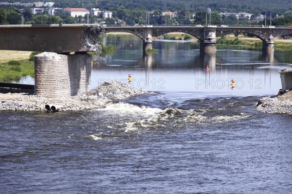 Demolition of the partially collapsed Carola Bridge, condition on 21 June 2025, Dresden, Saxony, Germany