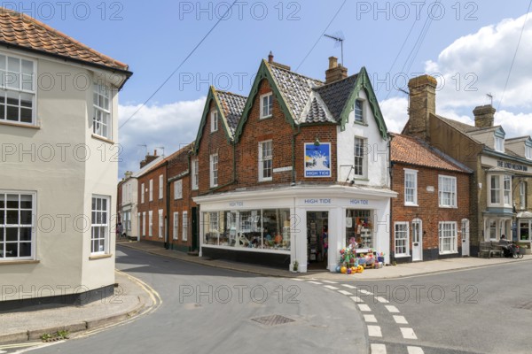 High Tide gift shop, streets of historic buildings, Trinity Street, Southwold, Suffolk, England, UK