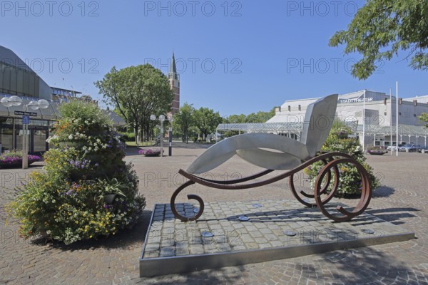 Bertha Benz memorial by Rene Dantes 2017, memory of Bertha Benz woman of Carl Benz with First motorised automobile journey from Pforzheim to Mannheim in 1888, Carl Benz, historical, car journey, car history, Waisenhausplatz, Pforzheim, Northern Black Forest, Black Forest, Baden-Württemberg, Germany