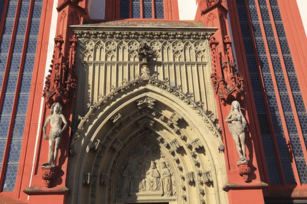 South portal with copies of the sandstone figures by Tilman Riemenschneider, Marienkapelle on the Würzburg market square, Würzburg, Lower Franconia, Bavaria, Germany