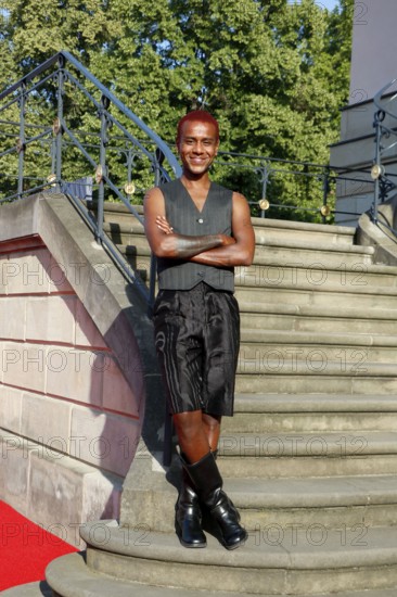 Tarik Tesfu arriving for Charles Gounod's Roméo et Juliette after William Shakespeare at the Staatsoper für Alle on Bebelplatz in Berlin on 21 June 2025
